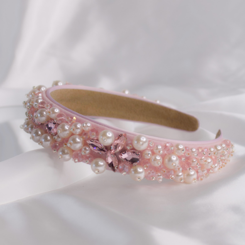 Elegant Headband With Stones.