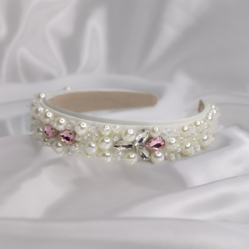 Elegant Headband With Stones.