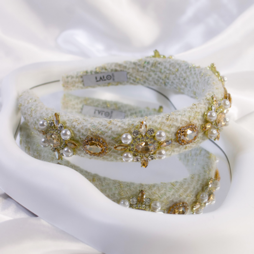 Elegant Headband Woven With Stones