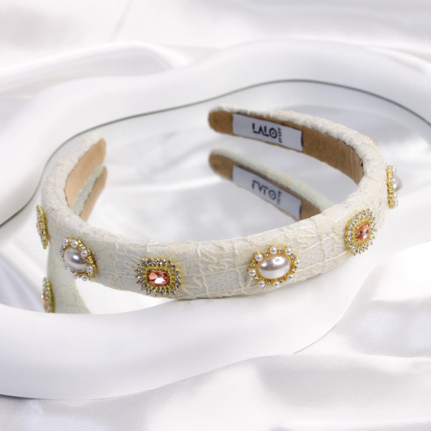 Thin And Elegant Headbands With Stones And Pearls